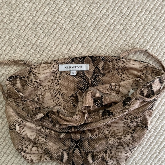 cute snake print tank top - Picture 3 of 3